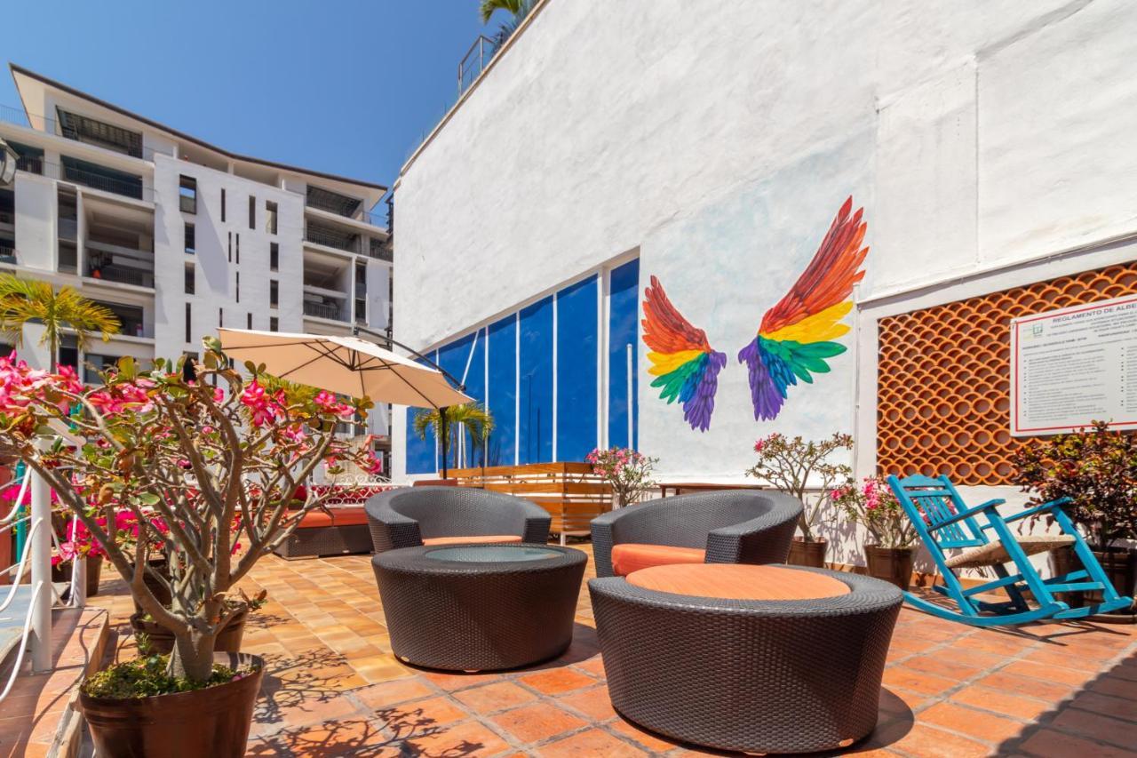 La Iguana Vallarta Lgbt Adults Only - Romantic Zone - Party Clubbing Street بويرتو فالارتا المظهر الخارجي الصورة
